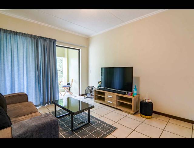 1 BEDROOM APARTMENT FOR SALE IN BRYANSTON
